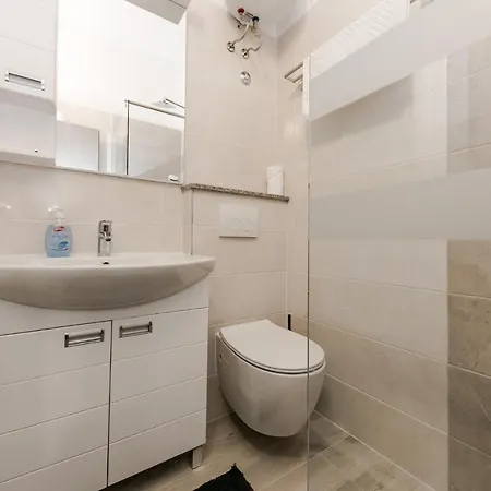 Palomia D Apartment *